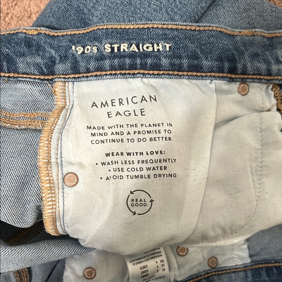 American Eagle Outfitters Classic Blue Jeans - Picture 4 of 7